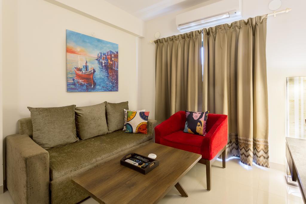 Treebo Trend Zeebo Suites Arpora Luaran gambar